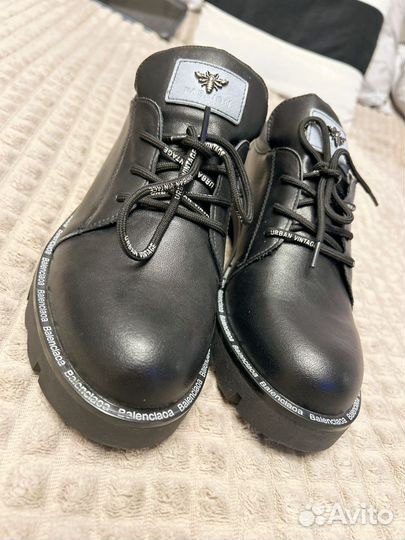 Ботинкиновые женские натуральная кожа 40р