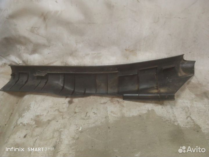 Накладка заднего правого/левого порогов Nissan p12