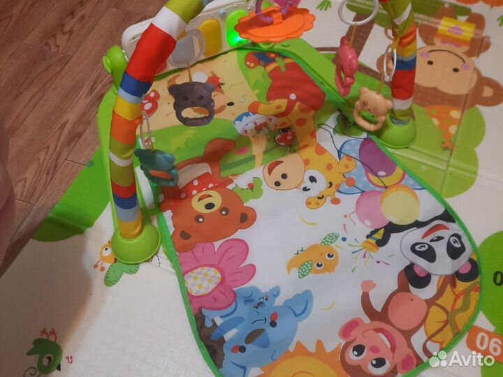 Развивающий коврик