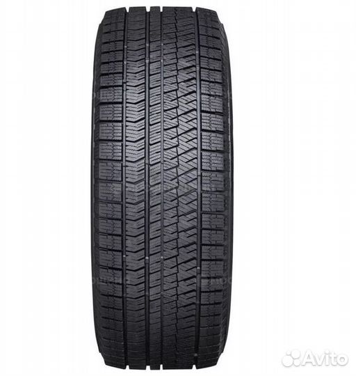 Bridgestone Blizzak Ice 235/45 R18С 94S