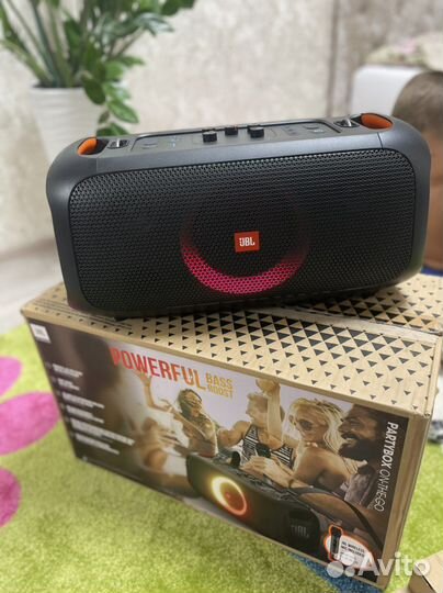Колонка jbl partybox on the go