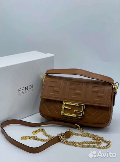 Клатч Fendi