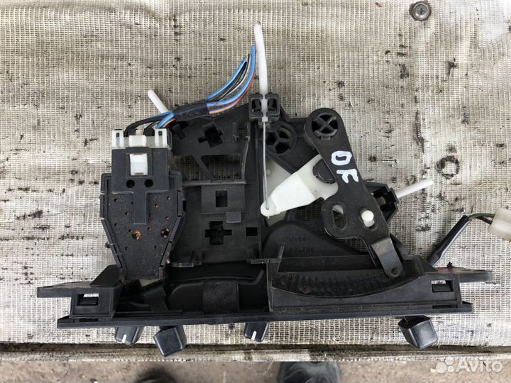 Opel Frontera A блок управления печкой