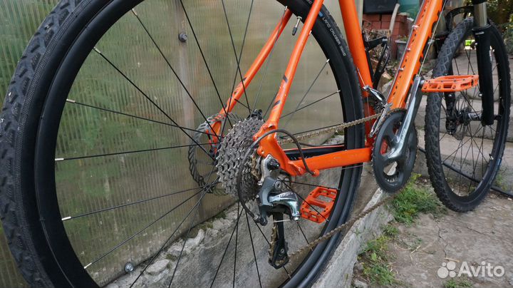 Гравийный велосипед Genesis CDA20\Tiagra\RockShox