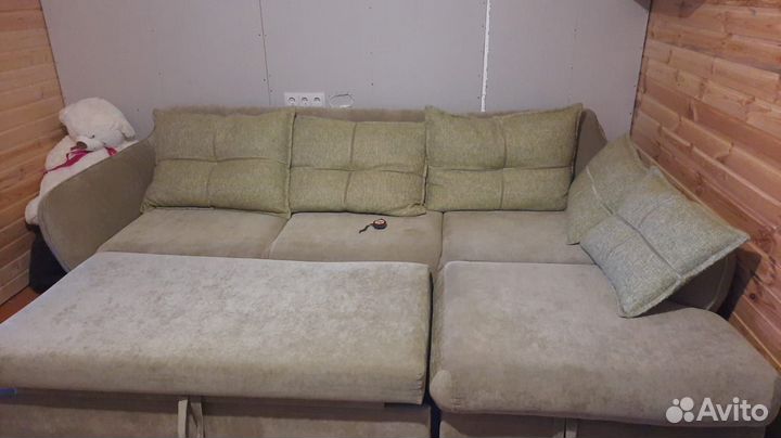 Большой угловой диван бу