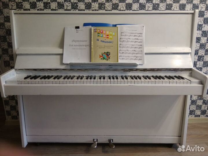 Уроки игры на фортепиано