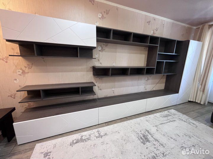 Продается стенка для гостиной