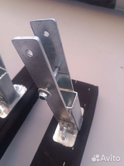 Ложементы, кронштейн с лебёдкой для прицепа