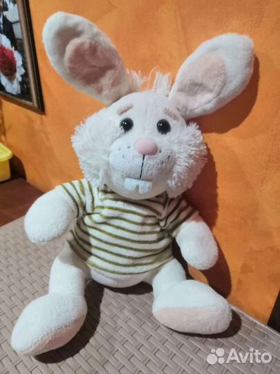 Заяц расказывающий сказки