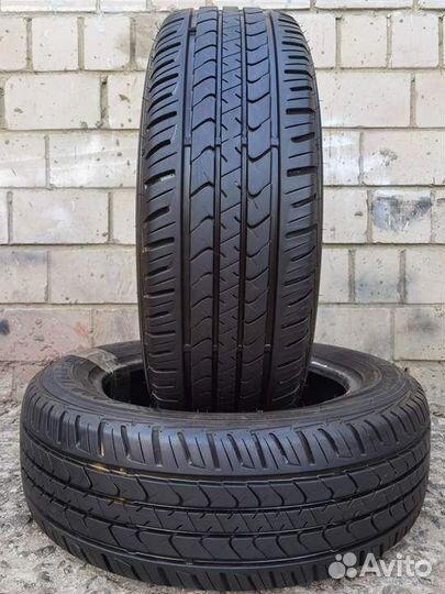 Goodyear EfficientGrip SUV 215/60 R17 96H
