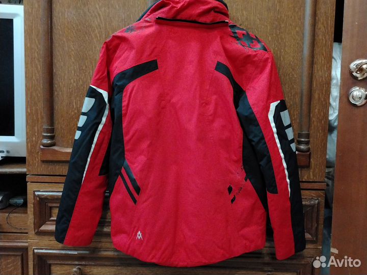 Куртка на мальчика 152