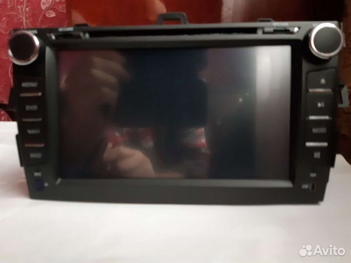 Автомобильный мультимедийный центр