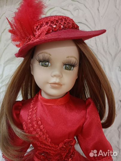 Кукла фарфоровая 40 см