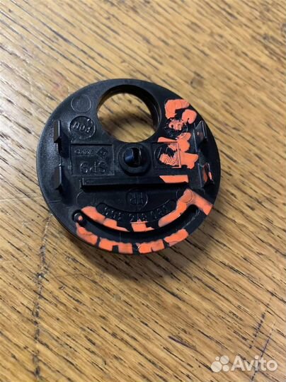 Клапан VW Passat B6