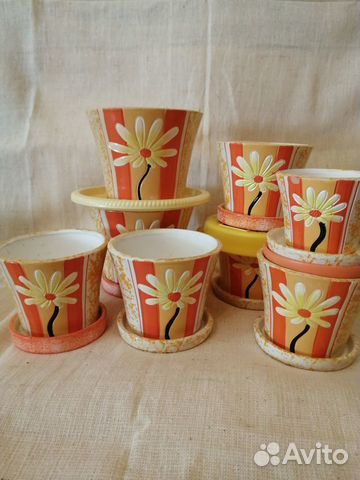 Комнатные горшки, стойки-опоры для цветов