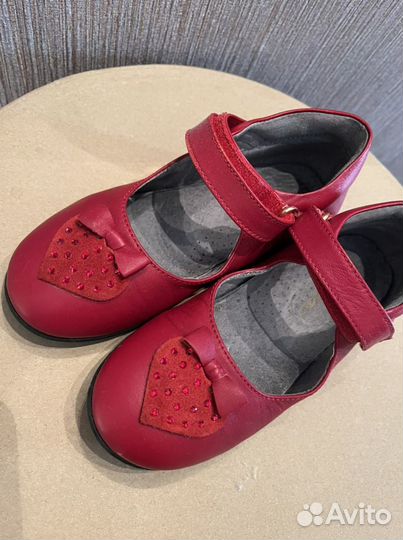 Туфли для девочки,р-р 28,красные