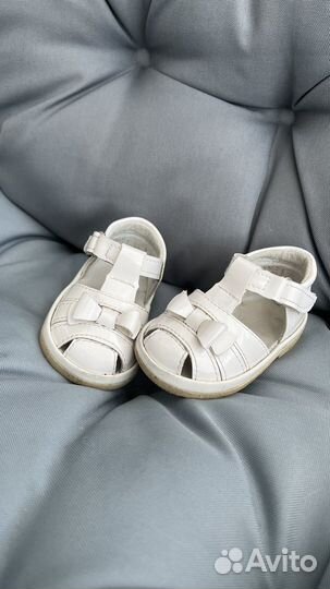 Сандали детские 19 размер