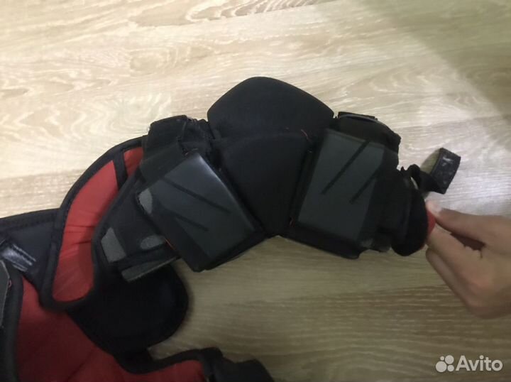 Вратарский нагрудник CCM extreme flex E 1.9