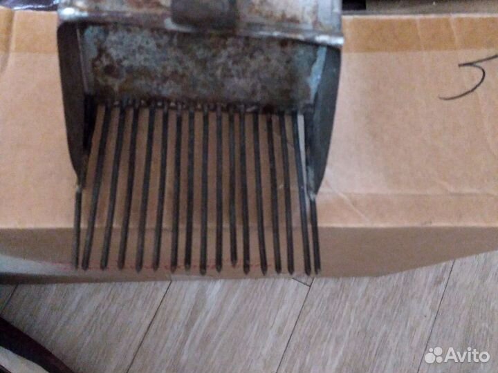 Совок для сбора ягод