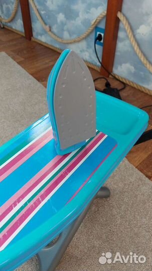 Детская гладильная доска и утюг