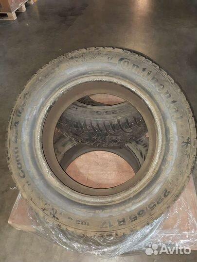 Continental Conti4x4IceContact 225/65 R17