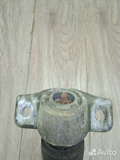 Амортизатор задний правый Opel Astra J универсал