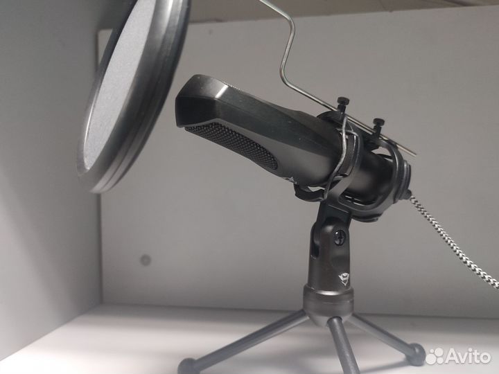 Микрофон trust GXT