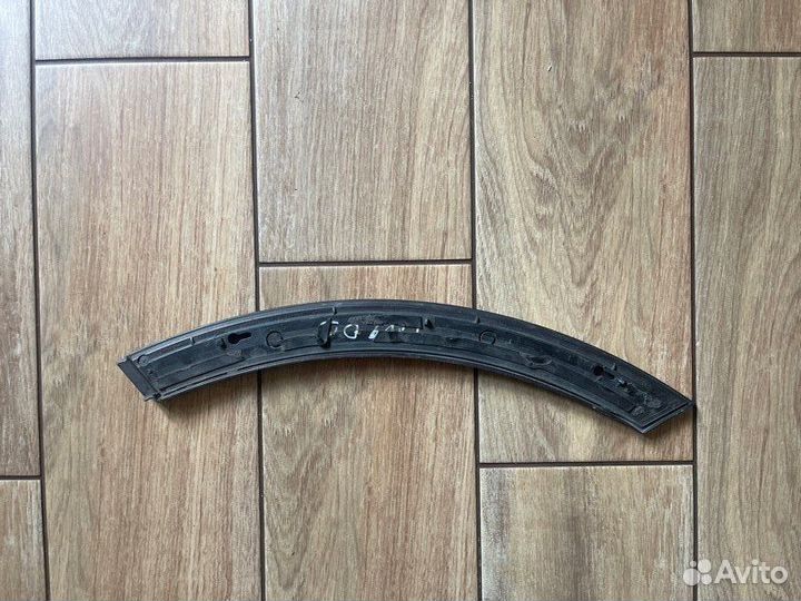 Накладка двери задняя правая Audi С 2015 Года