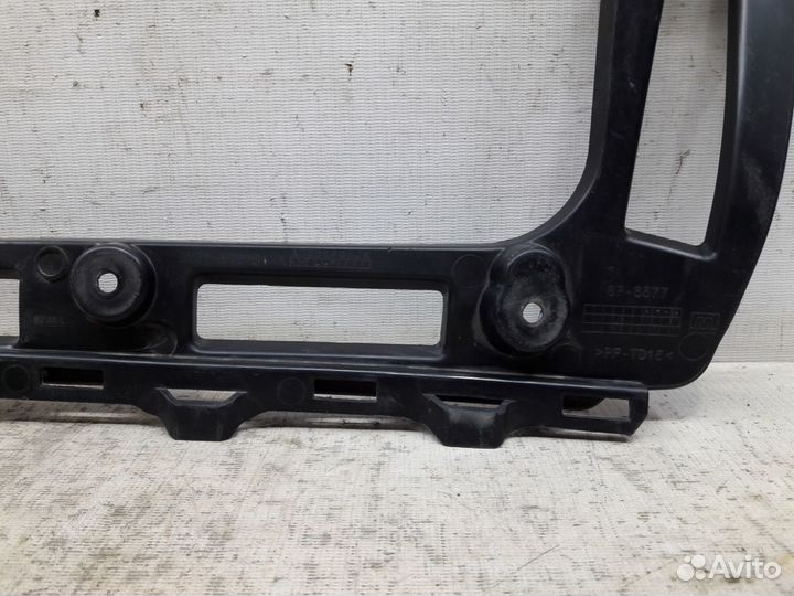 Кронштейн левый Ford Focus 3 CB8 2010-2019