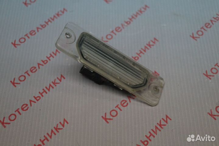 Nissan 26510-3J100 Фонарь освещения номерного знак