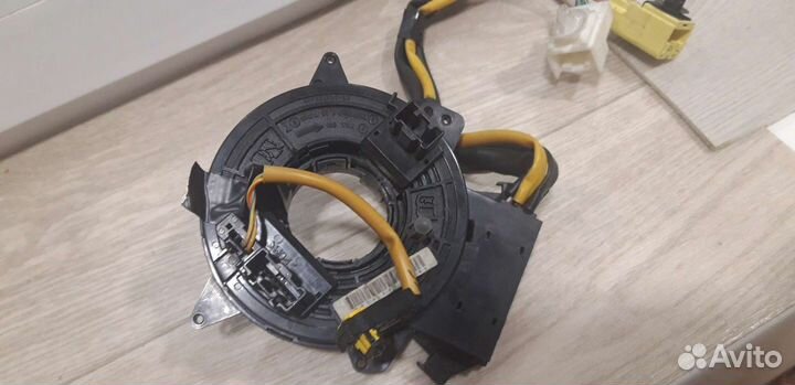 Шлейф подрулевой Субару Форестер 2008 год