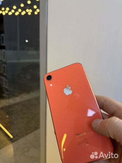 iPhone Xr, 64 ГБ