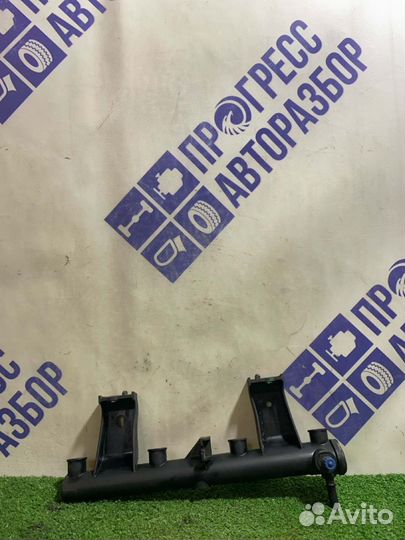 Топливная рампа Citroen C4 хэтчбек 1.6 NFU 2006