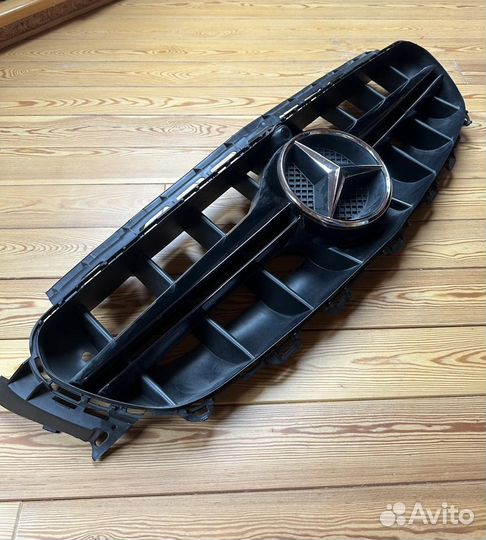 Решетка радиатора на Mercedes e200 w 213