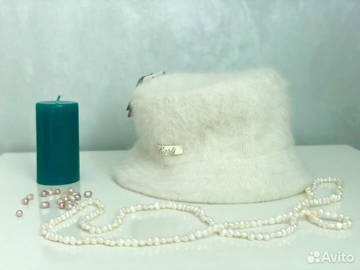 Шапка из шерсти ангора Barts новая