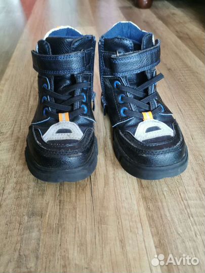 Ботинки осенние 28