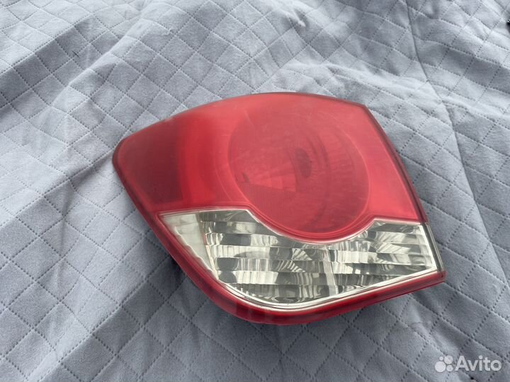 Фонарь задний внешний Шевроле Круз