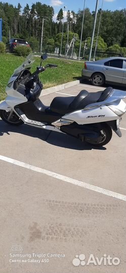 Продам макси скутер
