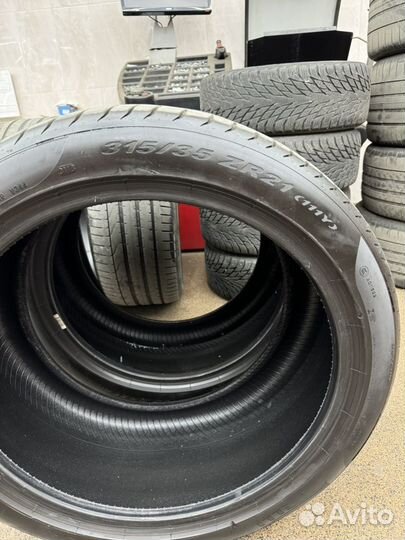 Pirelli P Zero 285/40 и 315/35 R21