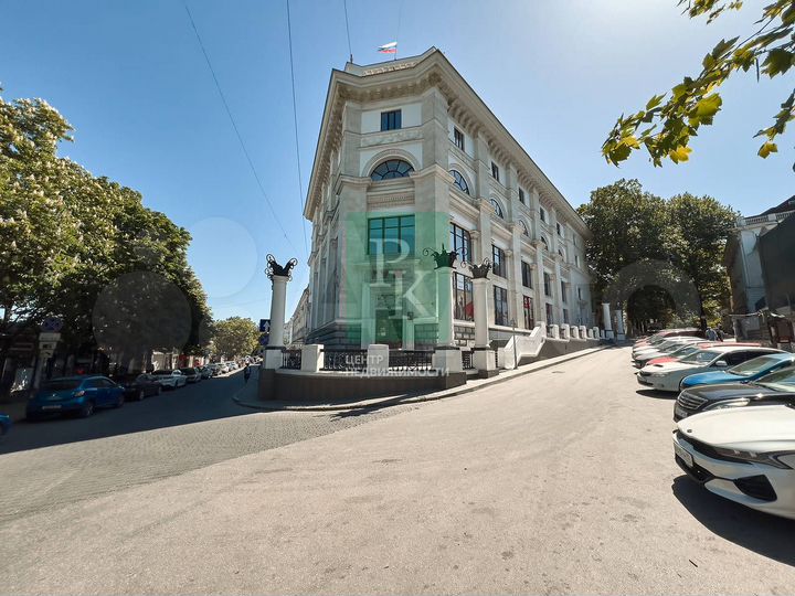 Торгово-офисное помещение 44,9 м² на первой линии