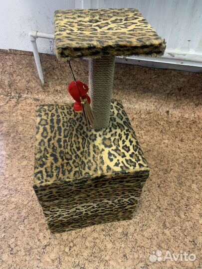 Домик для кошки с когтеточкой