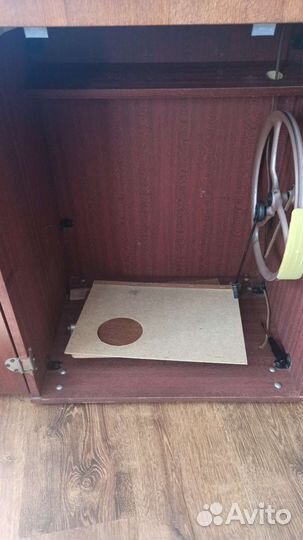 Швейная машина Подольск 142