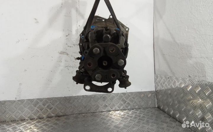 МКПП (механическая коробка переключения передач) B