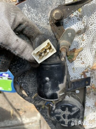 Трапеция дворников с мотором волга 31105