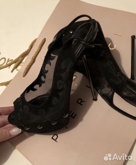 Босоножки бренда Nando Muzi