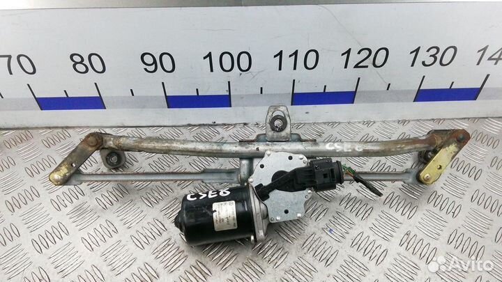 Механизм стеклоочистителя на Skoda Octavia A4