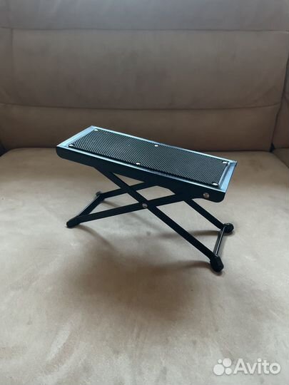 Подставка под ногу гитариста