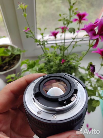 Объектив nikon 50mm f 1.8 D