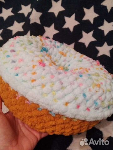 Подушка пончик