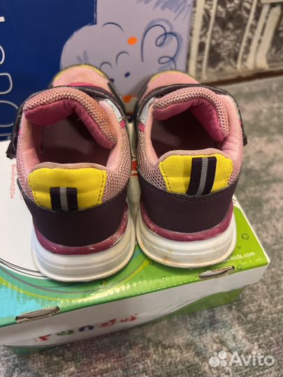 Кроссовки для девочки 25 размер